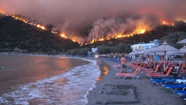 "Холодным душем" стал ответ России на просьбу Греции помочь с пожарами на Родосе