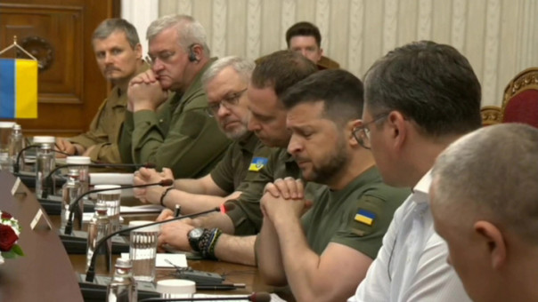 Президент Болгарии отказал Зеленскому в военной помощи