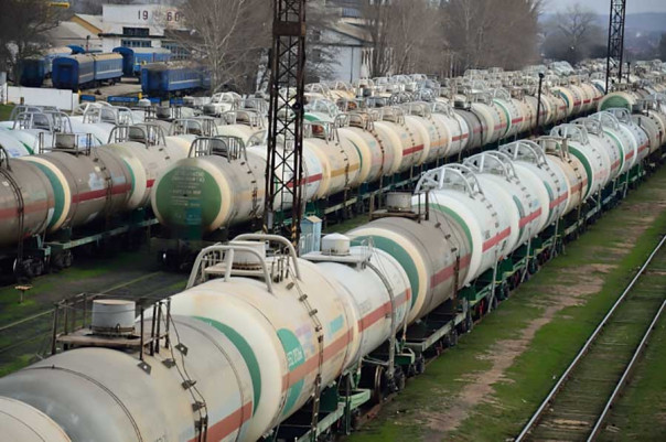 Россия дополнительно сократит в августе поставки нефти еще на 0,5 млн. баррелей