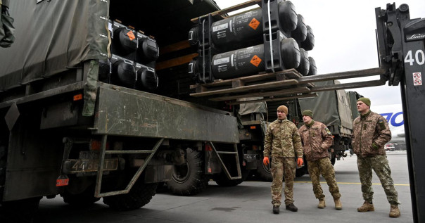 США дали оружия Украине на полтора миллиарда, но та опять недовольна