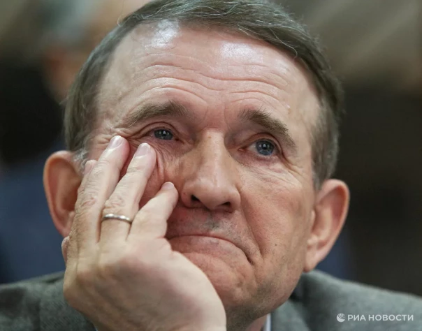 Медведчук заявил об угрозе развала экономики Украины