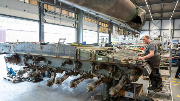 Не сложилось: между Парижем и Берлином разгорелся скандал из-за помощи Киеву