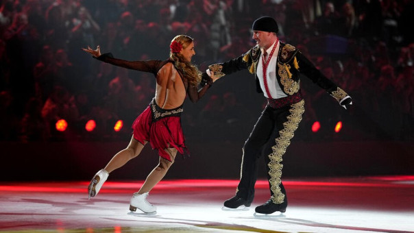 Роман Костомаров на протезах и Татьяна Навка повторяют золотой олимпийский номер &laquo;Кармен&raquo;