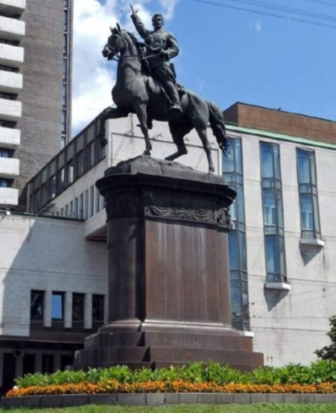 Украинская декоммунизация как признак деградации