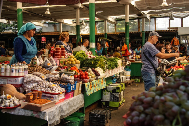 В Беларуси никаких мигрантов нет, и безработицы нет