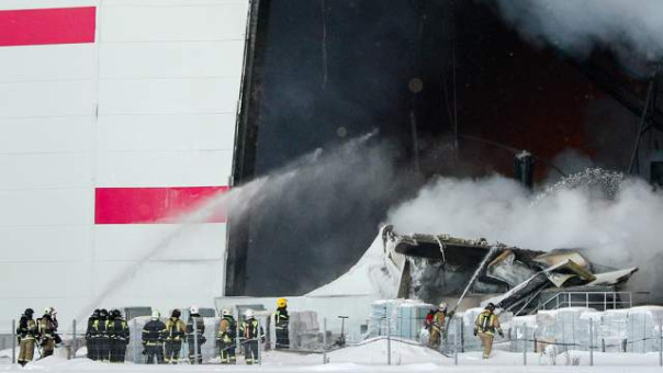 В Санкт-Петербурге произошел крупный пожар на складе Wildberries