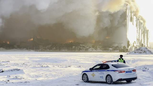 В Санкт-Петербурге произошел крупный пожар на складе Wildberries