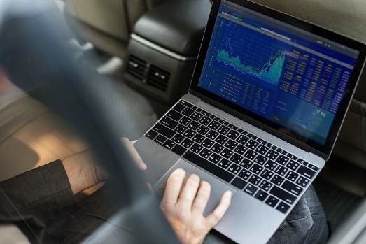 Разоблачение инсайдерской торговли: разоблачение скандала