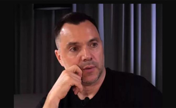 Арестович сбежал с Украины благодаря письму ГУР &mdash; структуры Буданова и Зеленского всячески отрицают это