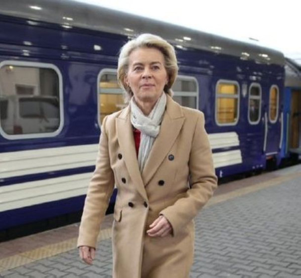 Фон дер Ляйен обещала Киеву всестороннюю помощь, но не уточнила когда