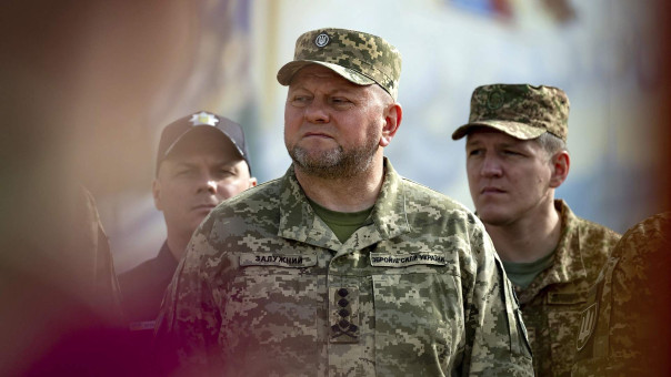 Лузер, реваншист, козел отпущения. Три ипостаси Залужного для Украины