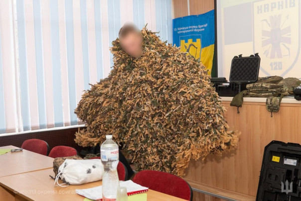 На Украине начали набор в женский батальон "Белоснежек" и "партизанский отряд" из учителей.