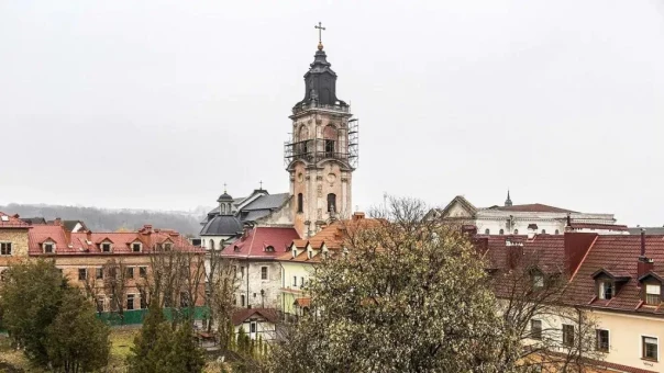 Реалии укроглубинки. Жители Каменца готовы ныкаться в казематах, где сидел Кармелюк