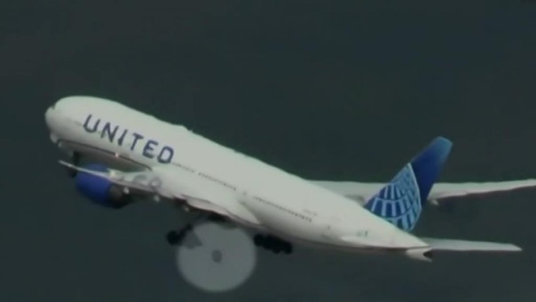 Boeing 777-200, летевший из Сан-Франциско в Японию, потерял колесо при взлёте