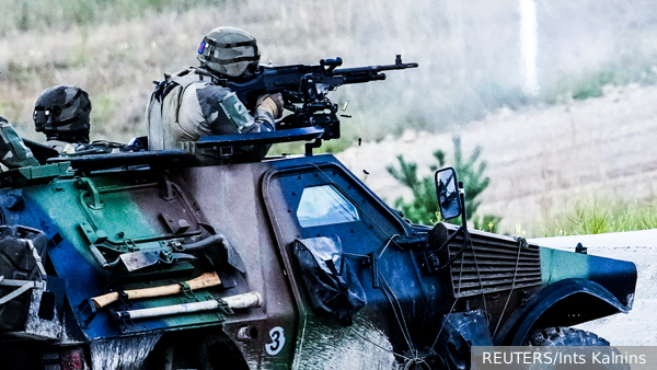 Кому выгодно введение французских войск на Украину