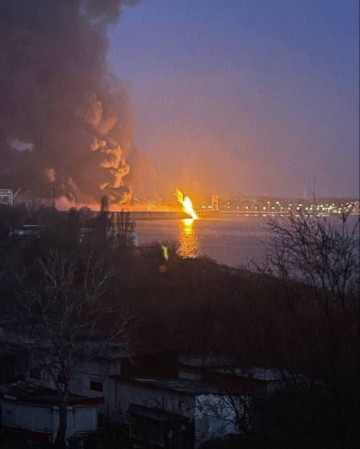 Украина. Разбиты Ладыженская, Змиевская ГРЭС и Днепровская ГЭС. Бурштынская ТЭЦ.