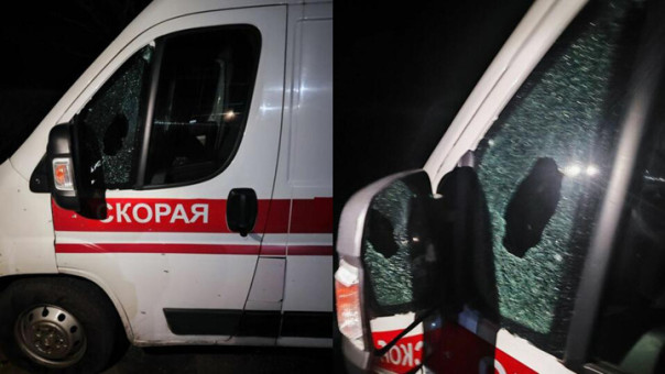 В Каховке ВСУ сбросили боеприпас на скорую помощь с больным ребенком