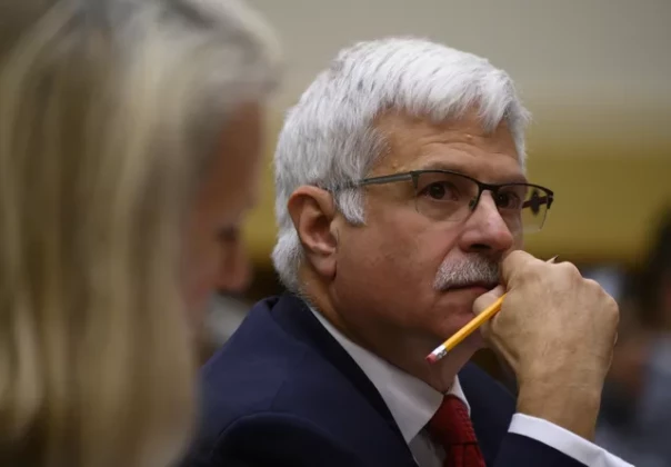 "Вы &mdash; худшие в мире". За что готовят санкции против Киева