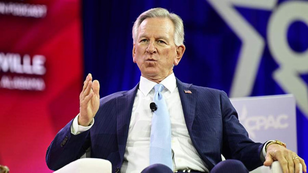 Американский сенатор обвинил Киев в покупке зарубежных вилл за счет помощи США