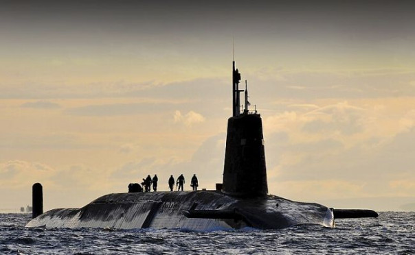 Бюджетная дыра и ядерный щит: Британия не может себе позволить новые подлодки