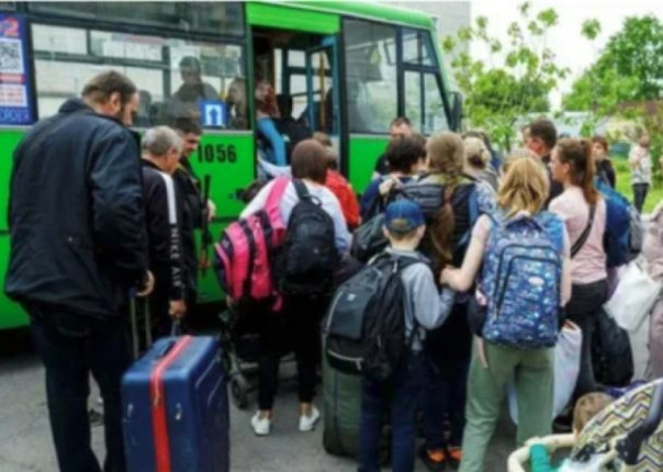 Харьков выходит из чата, украинцы покидают страну, а в МВФ прогнозируют прирост населения