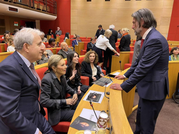 Почему Франция настроена против Израиля?