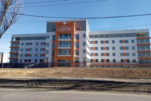 Путин по видеосвязи открыл в Донецке новый перинатальный центр