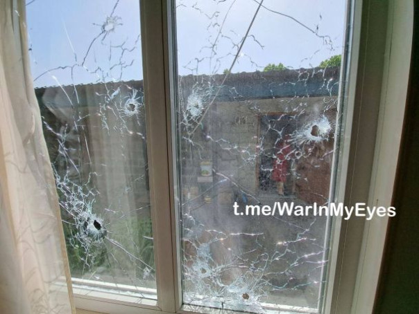 В праздник Вербного воскресенья ВСУ атаковали храм в донецком поселке Александровка &mdash; от кассетного боеприпаса погибла пожилая женщина