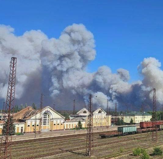 Мощный удар и гигантский пожар в оккупированном врагом Лимане