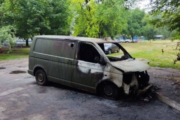 На Украине участились атаки на военкомов. Горят автомобили и здания ТЦК