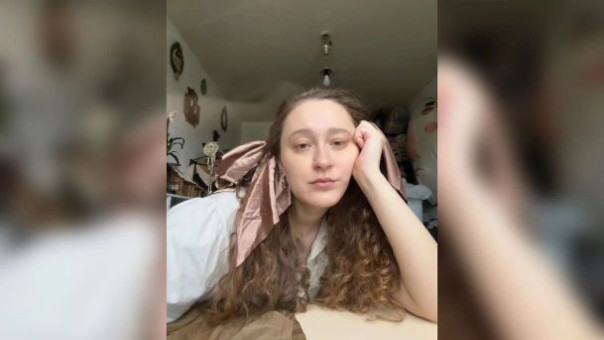 Соавтора клипа одиозной Pussy Riot про смерть русских солдат позвали выступать в &laquo;Ельцин-центре&raquo; &mdash; она будет проводить мастер-класс детям