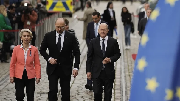 Стреляй в ногу: Как в ЕС решили погреть руки на замороженных активах России и что всем за это будет. Александр Роджерс