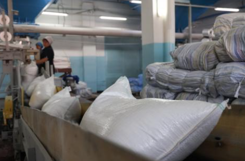 В России ввели временный запрет на экспорт сахара