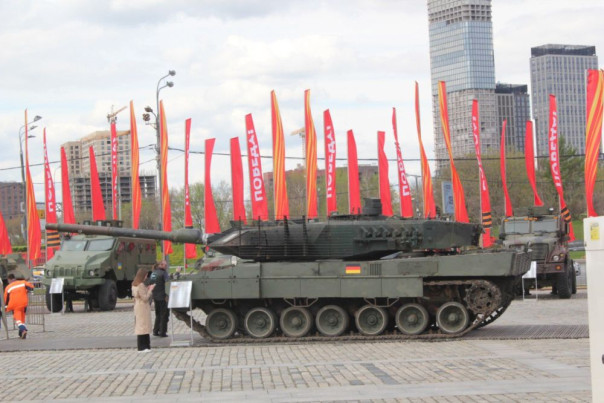 Выставка трофейной техники в Москве: &laquo;Наше НАТО горько плачет&hellip;&raquo;