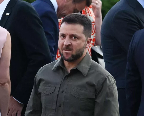 Двухнедельная просрочка по-английски. Зеленский превратил украинцев в перекати-поле. Владимир Скачко