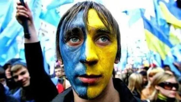 Украинское счастье: жить в долг, платить кровью