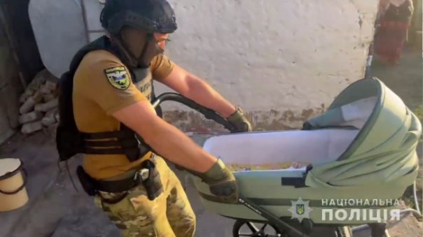 На Украине транссексуал украл из роддома новорожденного