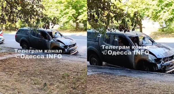 Одесса: К ежедневным поджогам авто ТЦК добавились горящие могилы ВСУшников