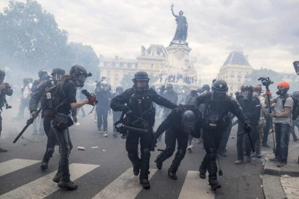 Париж опасен и для спортсменов, и для туристов