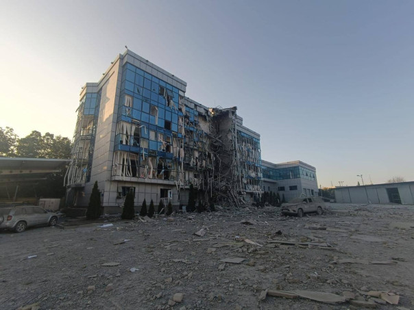 Серия взрывов прогремела в районе промзоны в Харькове