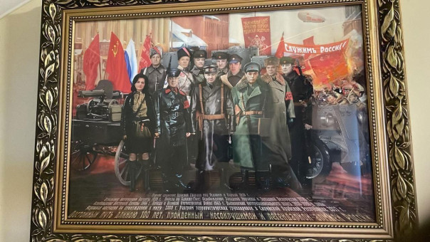 Шедевральные картины, найденные у экс-замминистра обороны Булгакова в ходе обыска.