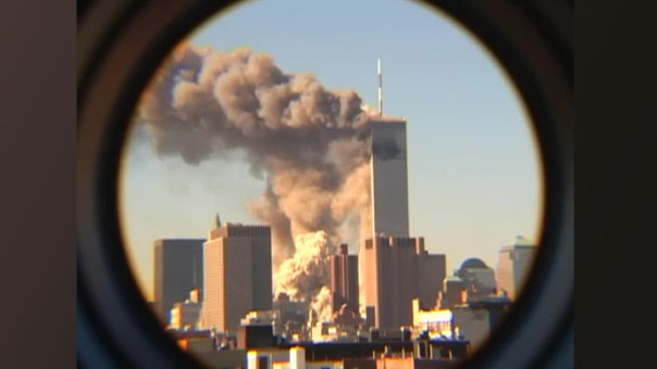 В сеть выложили новое видео обрушения башен-близнецов в Нью-Йорке в 2001 году