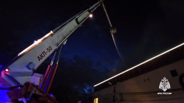 В Симферополе произошел пожар в торговом  центре, эвакуированы 130 человек