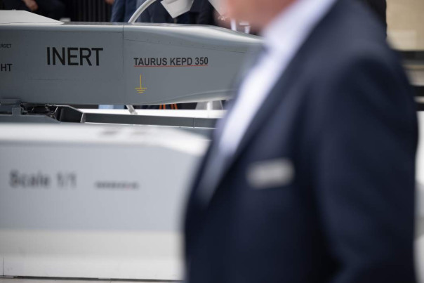 Заставили на паузу: в ФРГ перестали обсуждать отправку Taurus Киеву