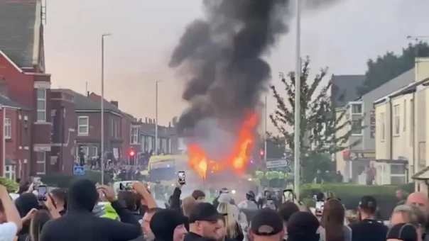 Антимигрантские бунты в Англии как результат политики замены населения. России приготовиться?