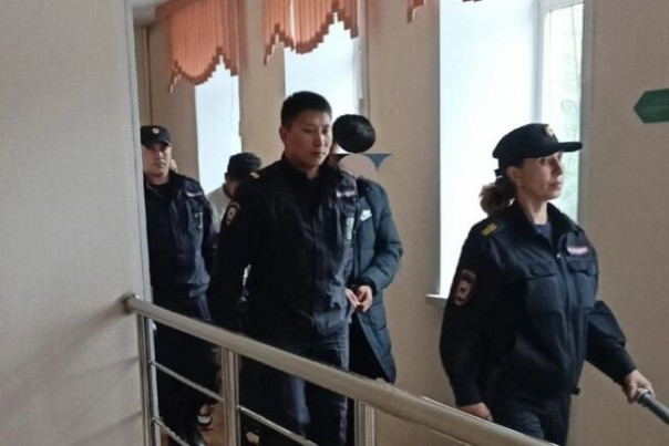 Групповое изнасилование 15-летней школьницы мигрантами в Чите: схватили на улице и впятером надругались