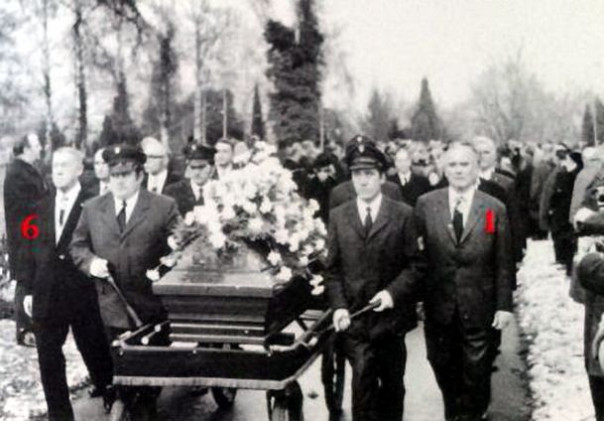 Когда вместо «Здравствуйте» услышите слово «Хайль», знайте...