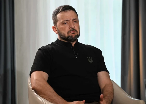 Вину за утрату украинских земель Зеленский переложит на народ