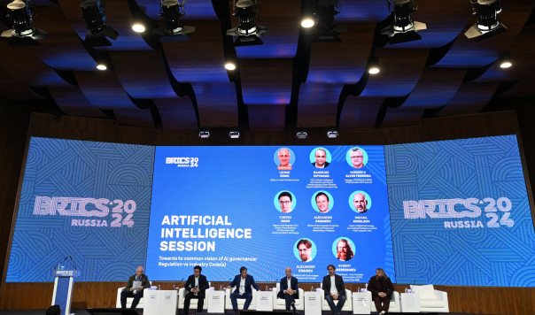 &laquo;Альтернатива новой организации мира&raquo;: почему всё больше стран заявляют о заинтересованности в БРИКС