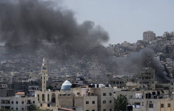 Бейрут в облаках чёрного дыма